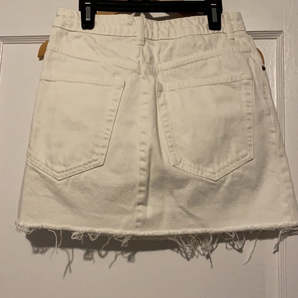 Zara white distressed jean skirt - Picture 2 of 5